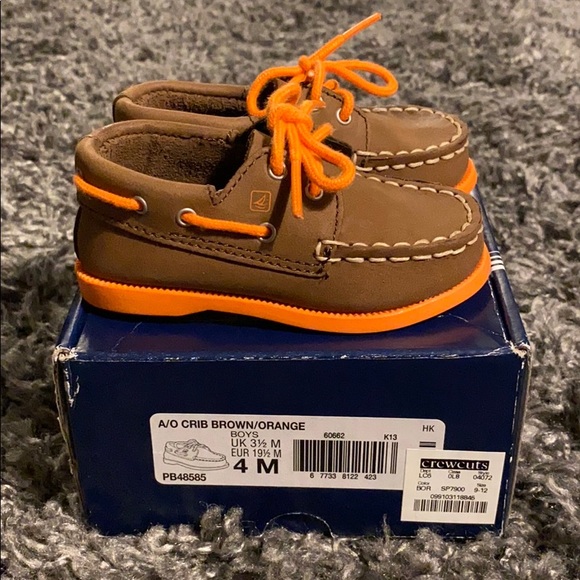 Sperry Boat Shoes - Picture 5 of 6